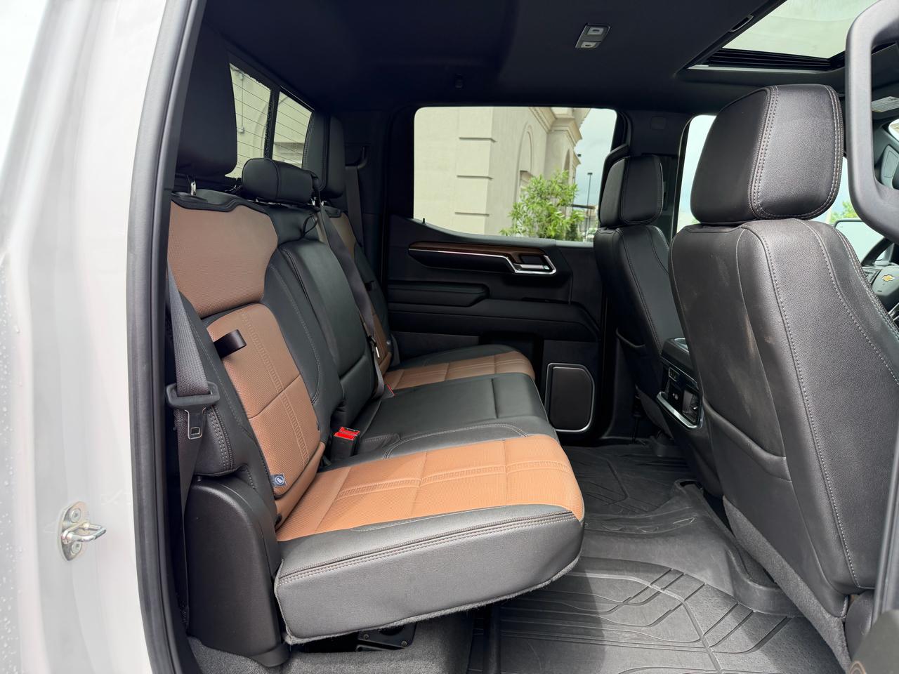 Chevrolet Silverado 1500 High Country Crew Cab 4WD 2024