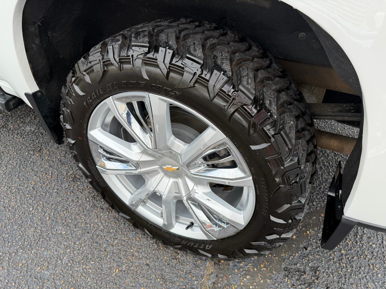 Chevrolet Silverado 1500 High Country Crew Cab 4WD 2024