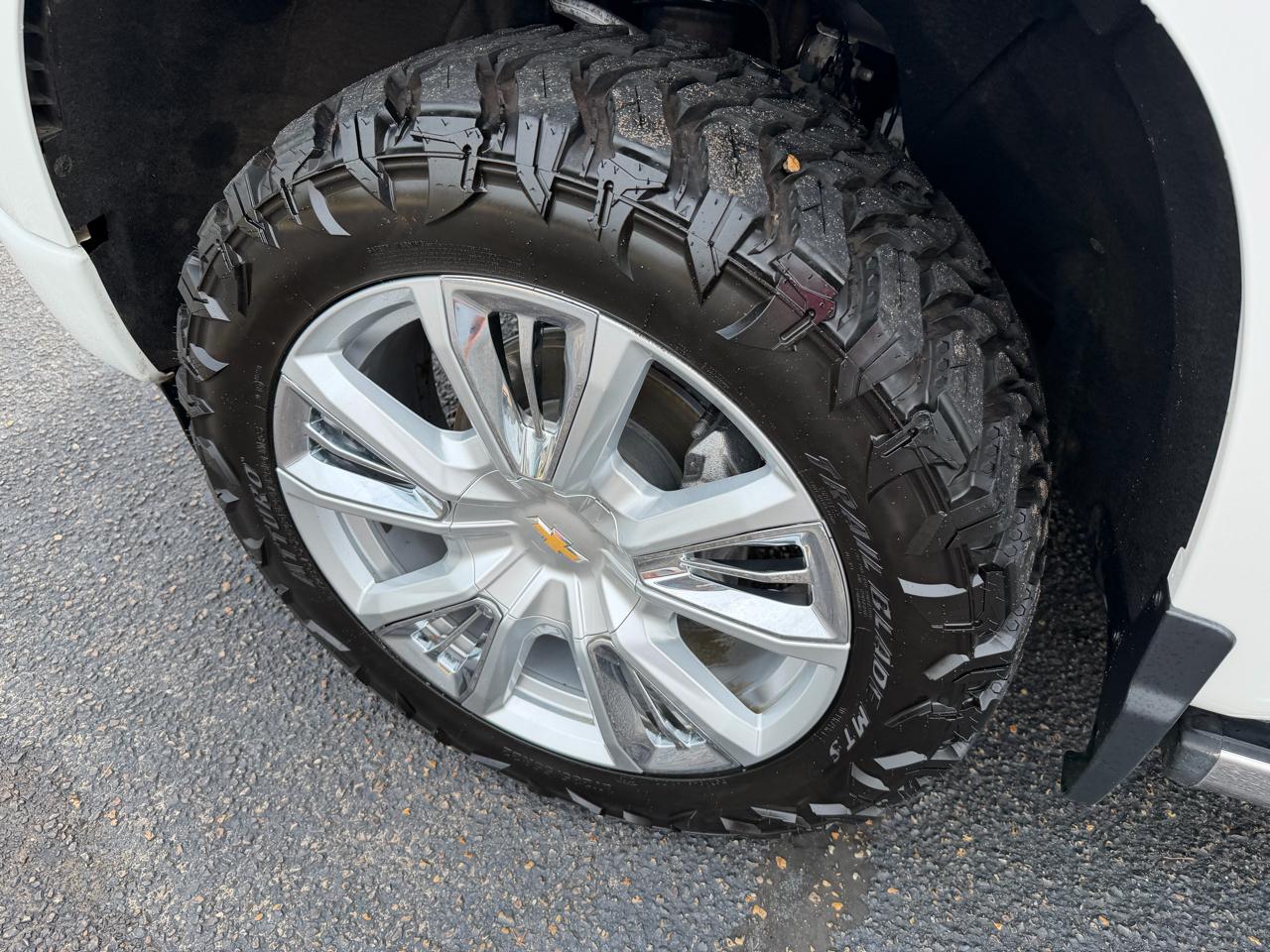 Chevrolet Silverado 1500 High Country Crew Cab 4WD 2024