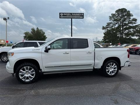 2024 Chevrolet Silverado 1500 High Country Crew Cab 4WD