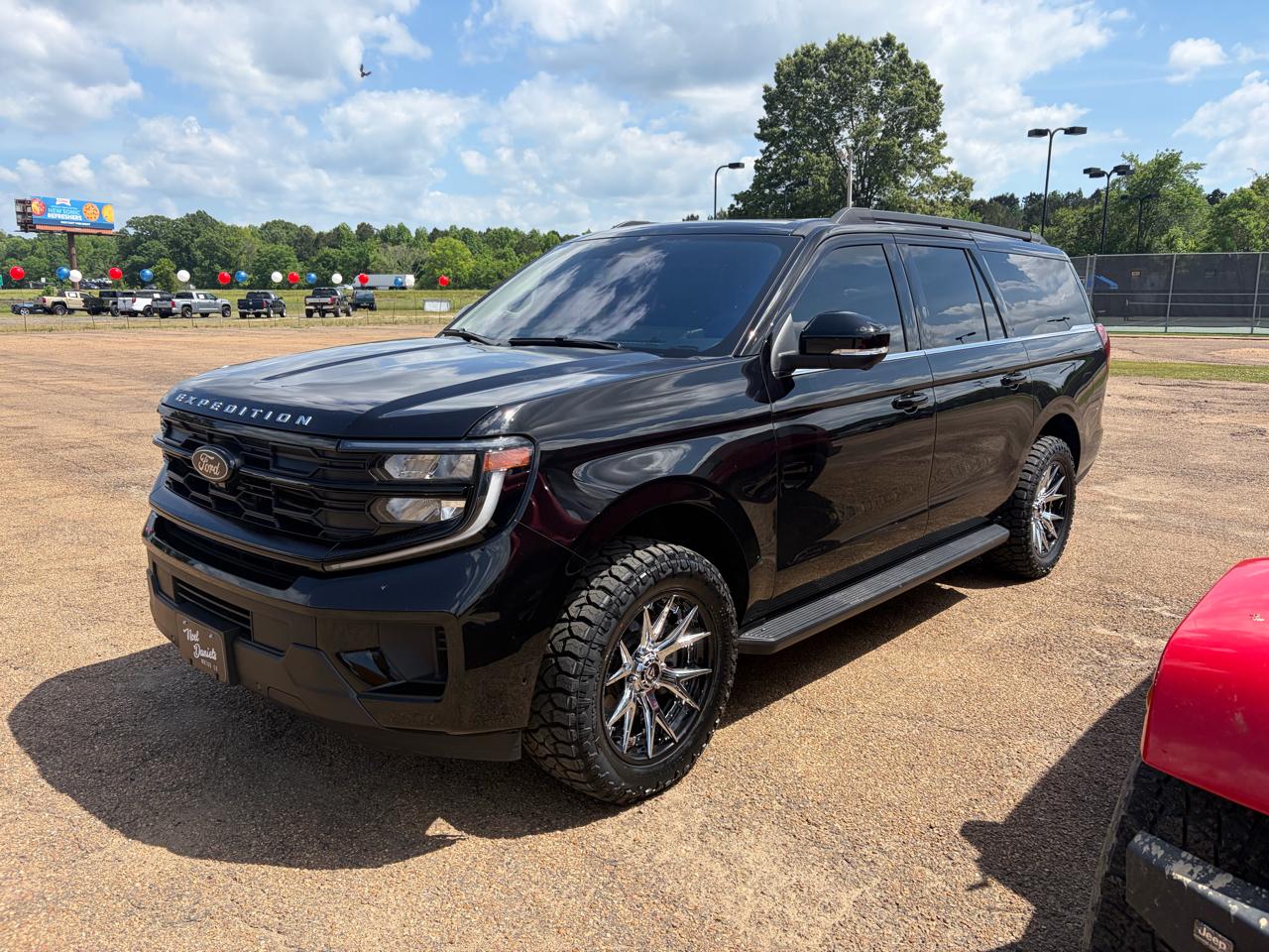 Ford Expedition MAX XLT 4WD 2025