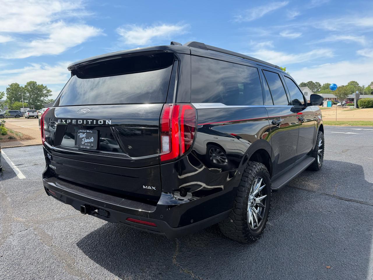 Ford Expedition MAX XLT 4WD 2025