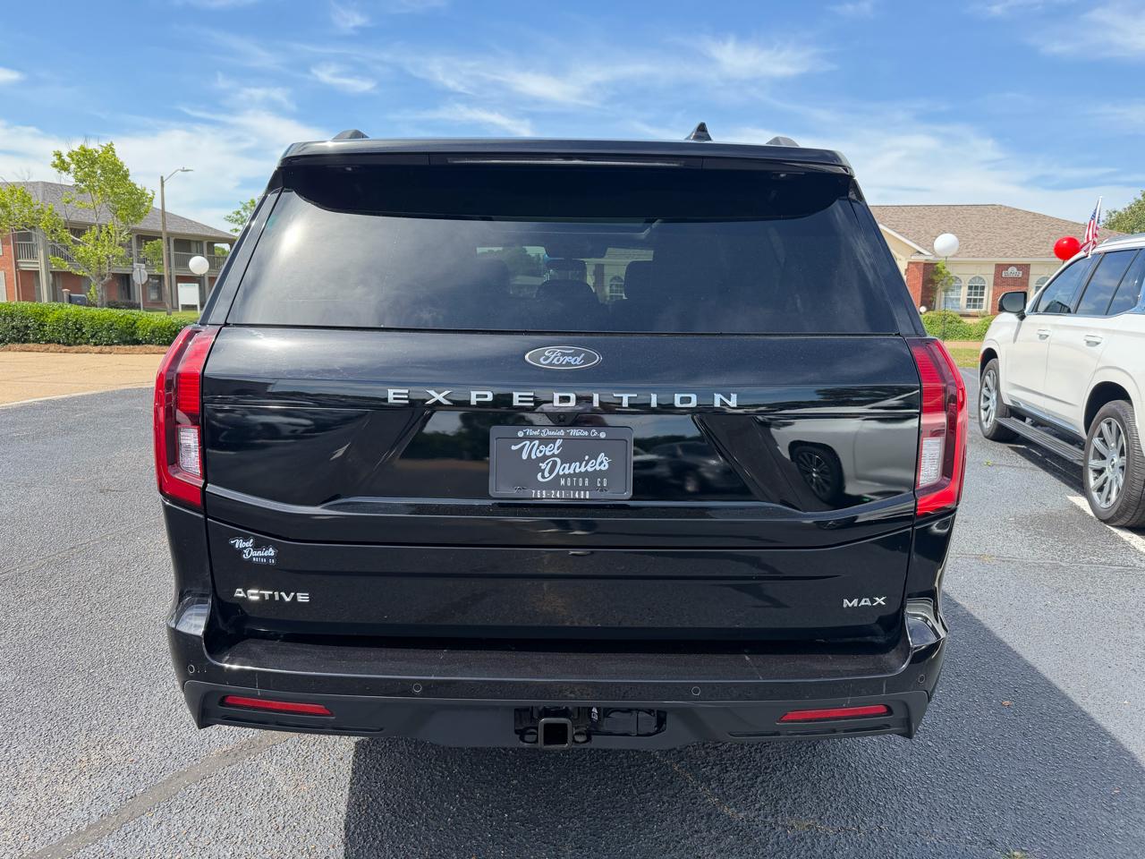 Ford Expedition MAX XLT 4WD 2025