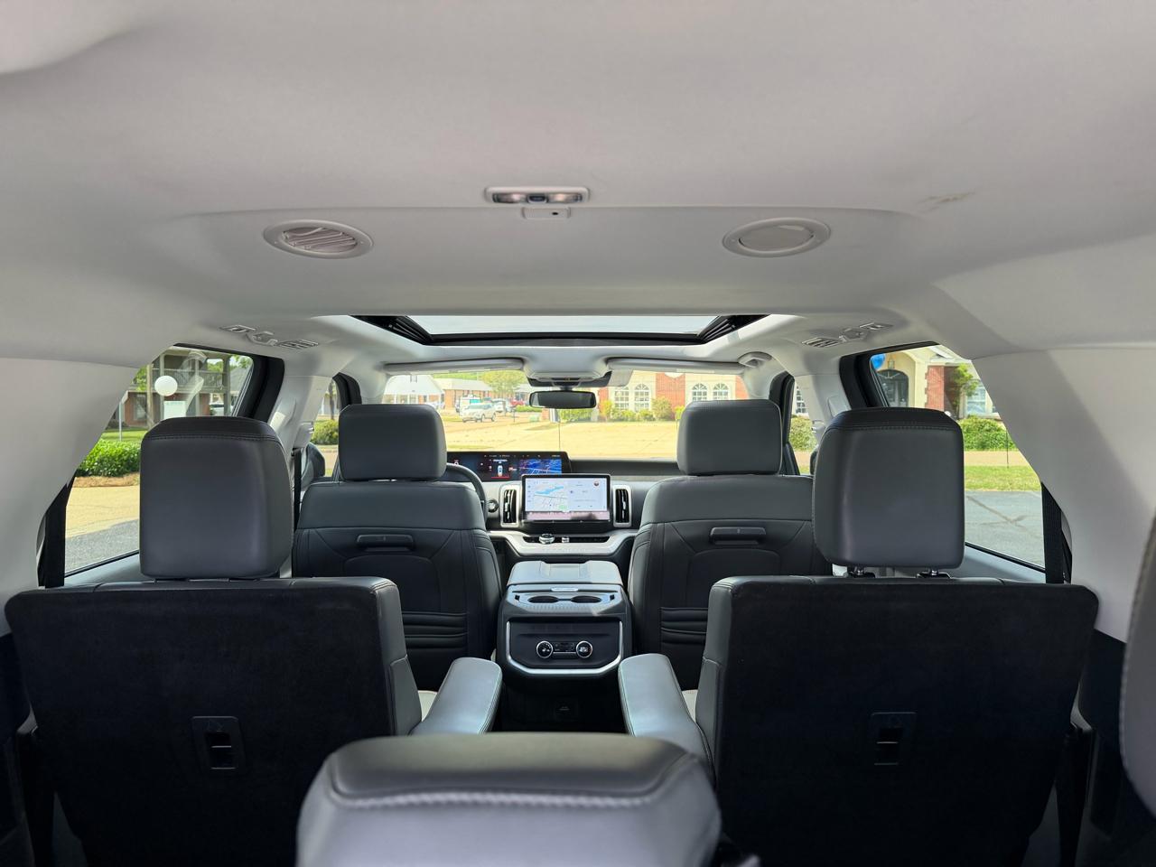 Ford Expedition MAX XLT 4WD 2025