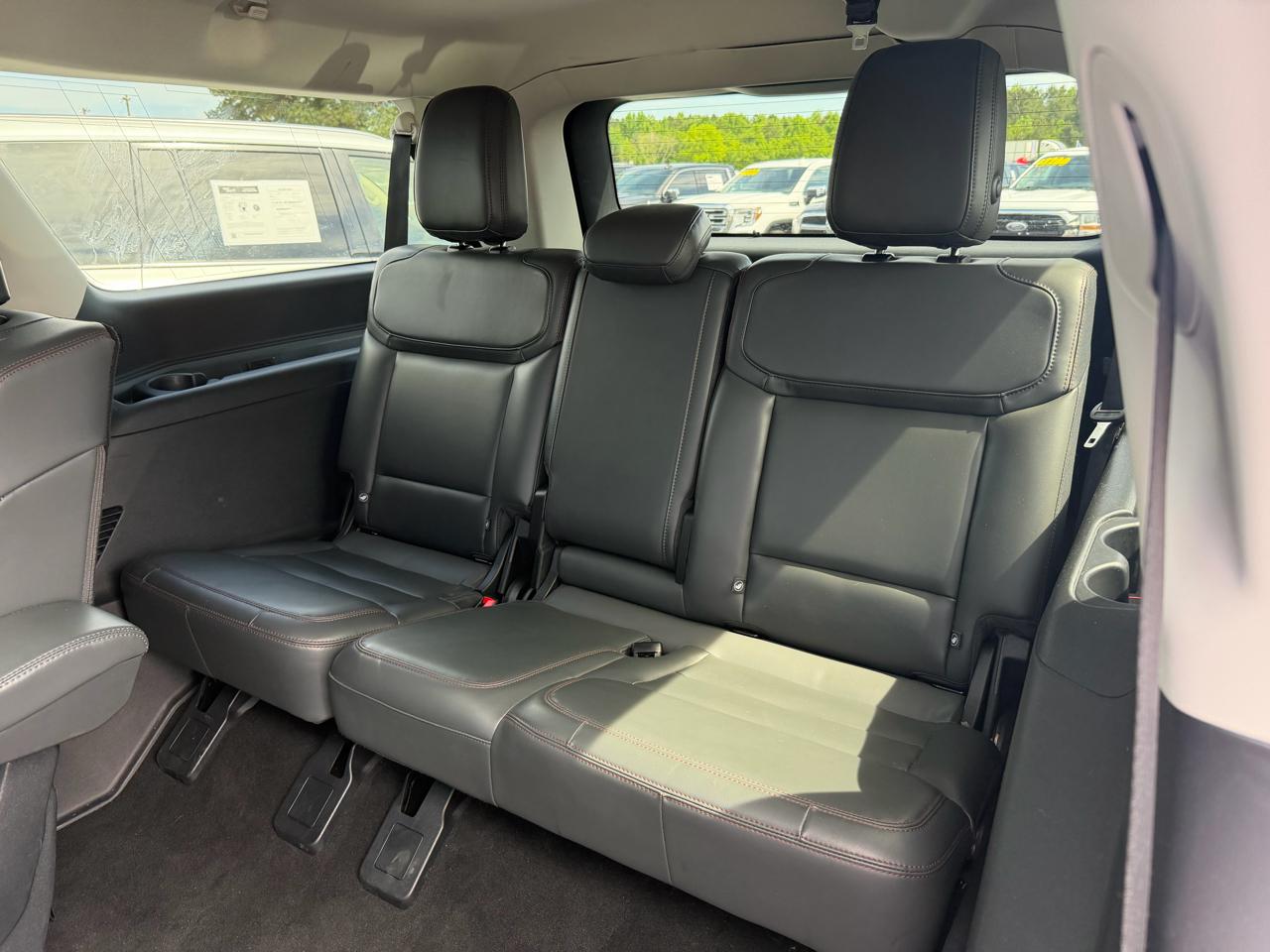 Ford Expedition MAX XLT 4WD 2025