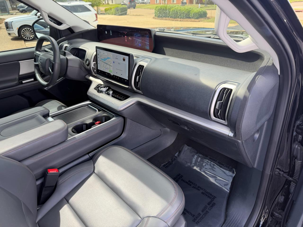 Ford Expedition MAX XLT 4WD 2025