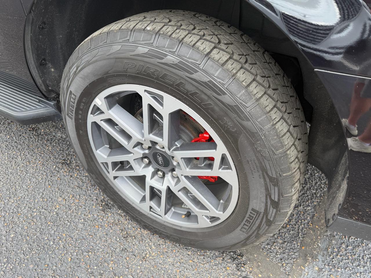 Ford Expedition MAX XLT 4WD 2025