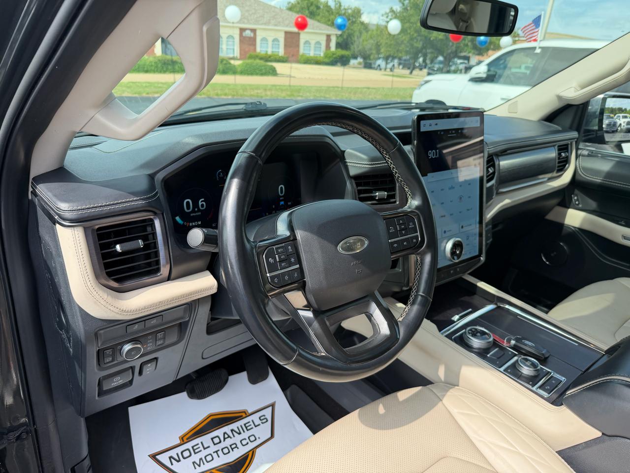 Ford Expedition MAX Platinum 4WD 2022