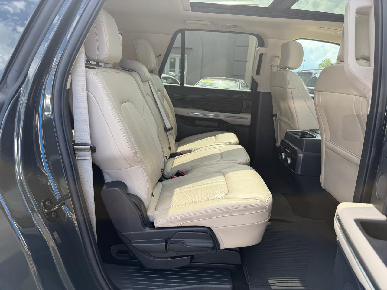 Ford Expedition MAX Platinum 4WD 2022