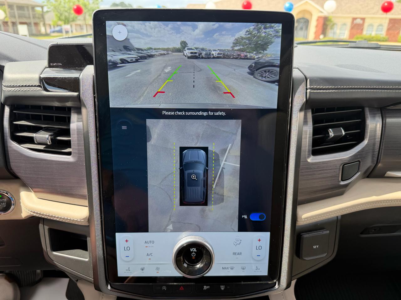 Ford Expedition MAX Platinum 4WD 2022