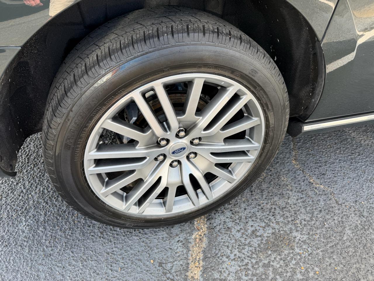 Ford Expedition MAX Platinum 4WD 2022