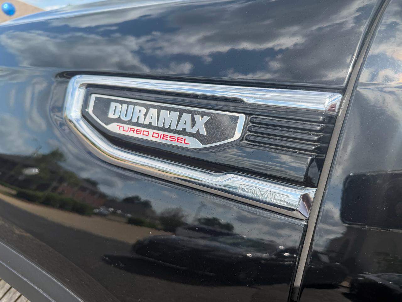 GMC Sierra 1500 Denali Crew Cab Short Box 4WD 2023