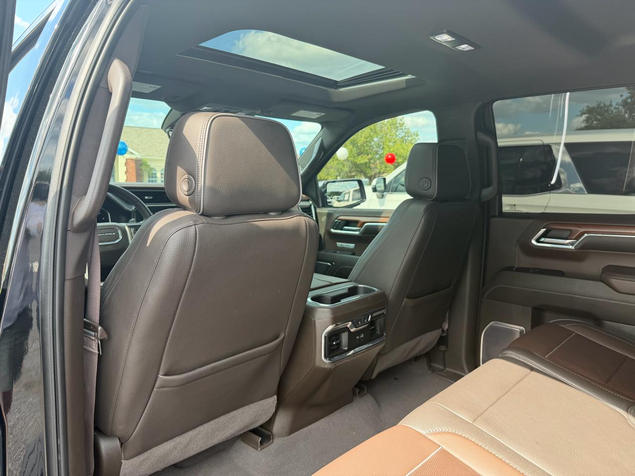 GMC Sierra 1500 Denali Crew Cab Short Box 4WD 2023