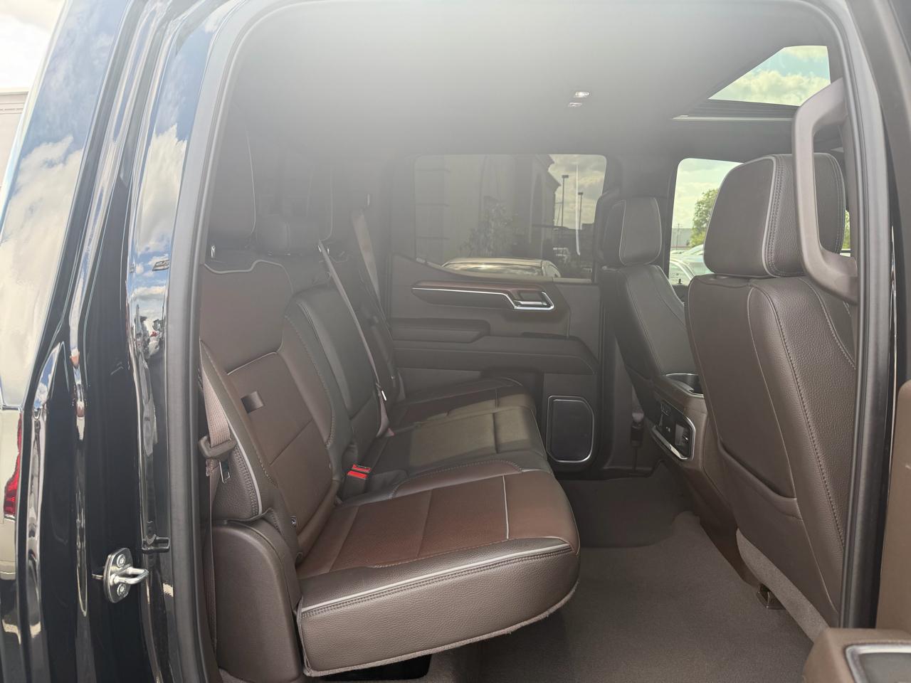 GMC Sierra 1500 Denali Crew Cab Short Box 4WD 2023