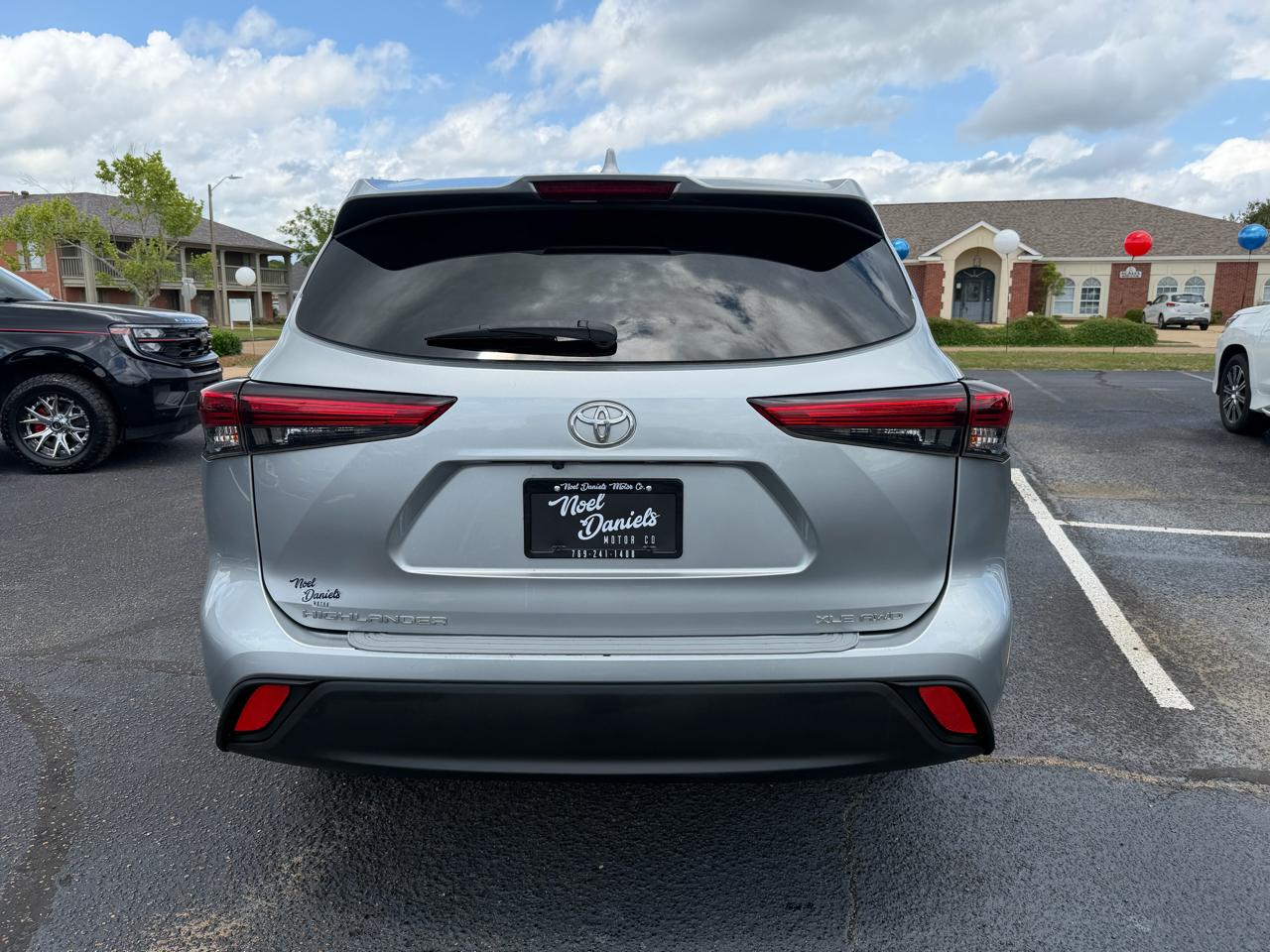Toyota Highlander XLE AWD V6 2021