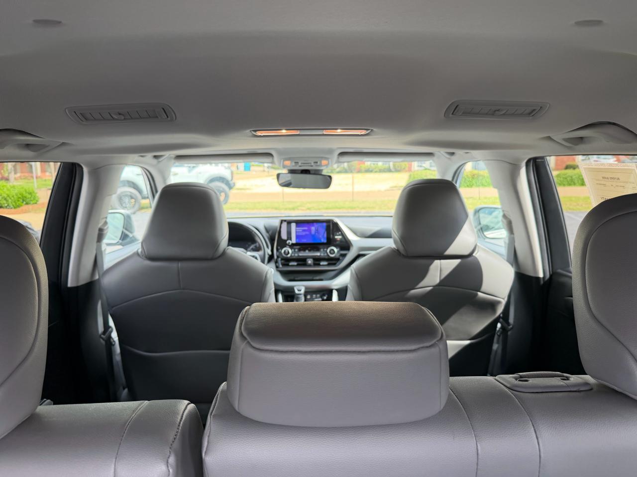 Toyota Highlander Hybrid XLE AWD 2023