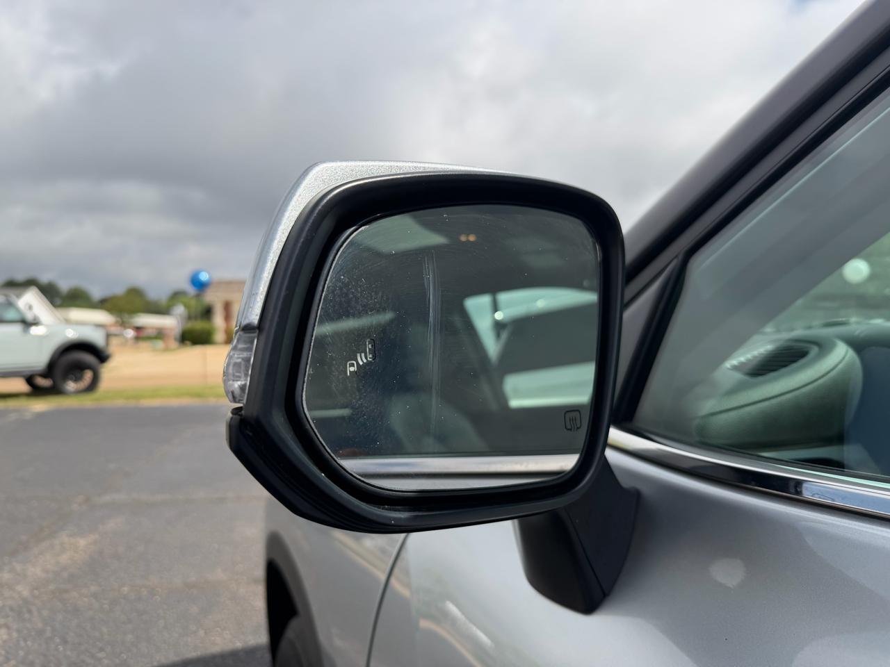 Toyota Highlander Hybrid XLE AWD 2023