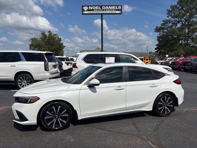 White 2024 Honda Civic Hatchback EX-L FWD Hatchback Front-Wheel Drive Continuously Variable Transmission