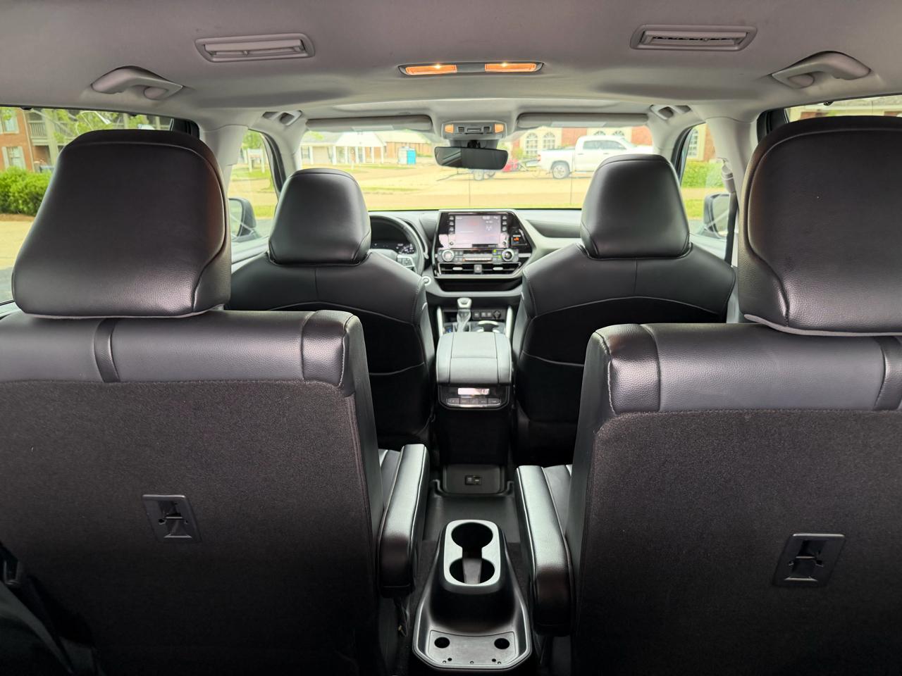 Toyota Highlander XLE FWD V6 2021