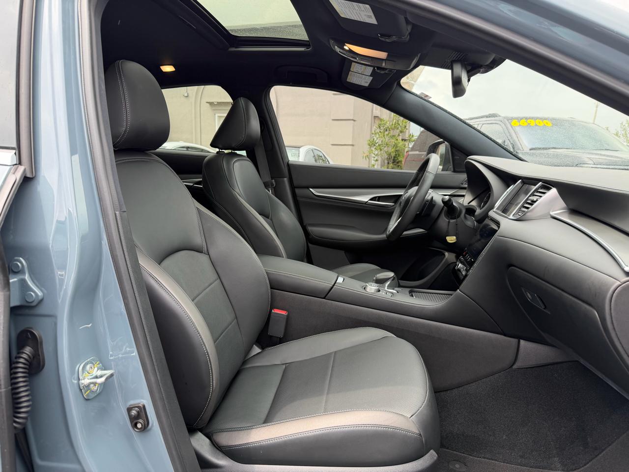 Infiniti QX55 ESSENTIAL 2023