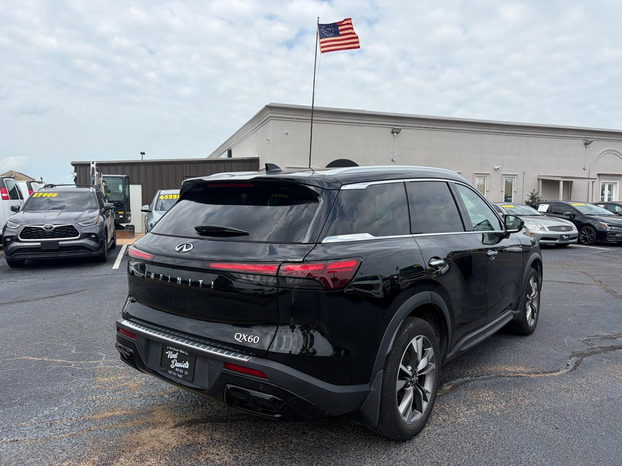 Infiniti QX60 Luxe 2023