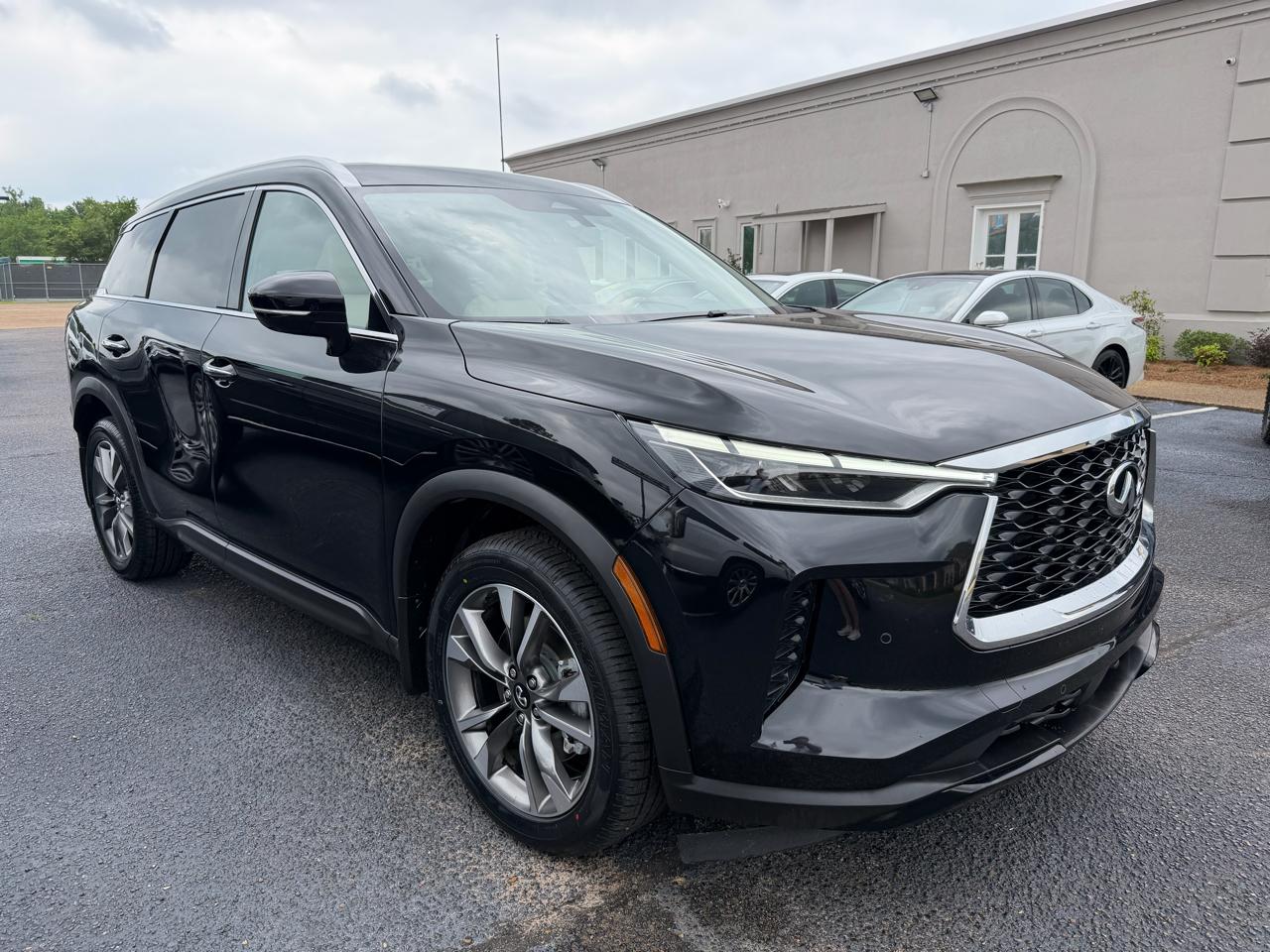Infiniti QX60 Luxe 2023