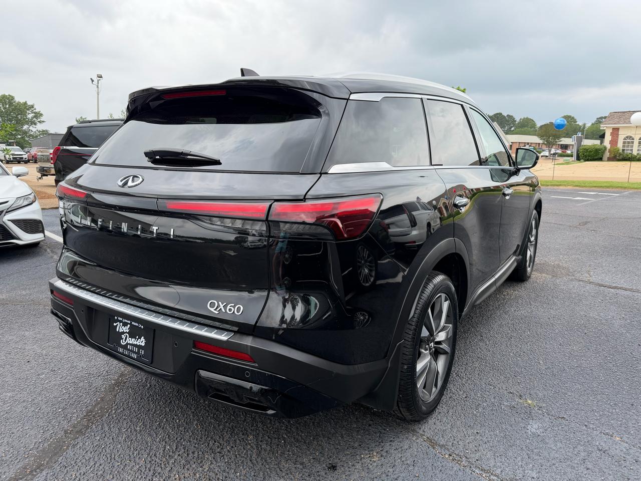 Infiniti QX60 Luxe 2023