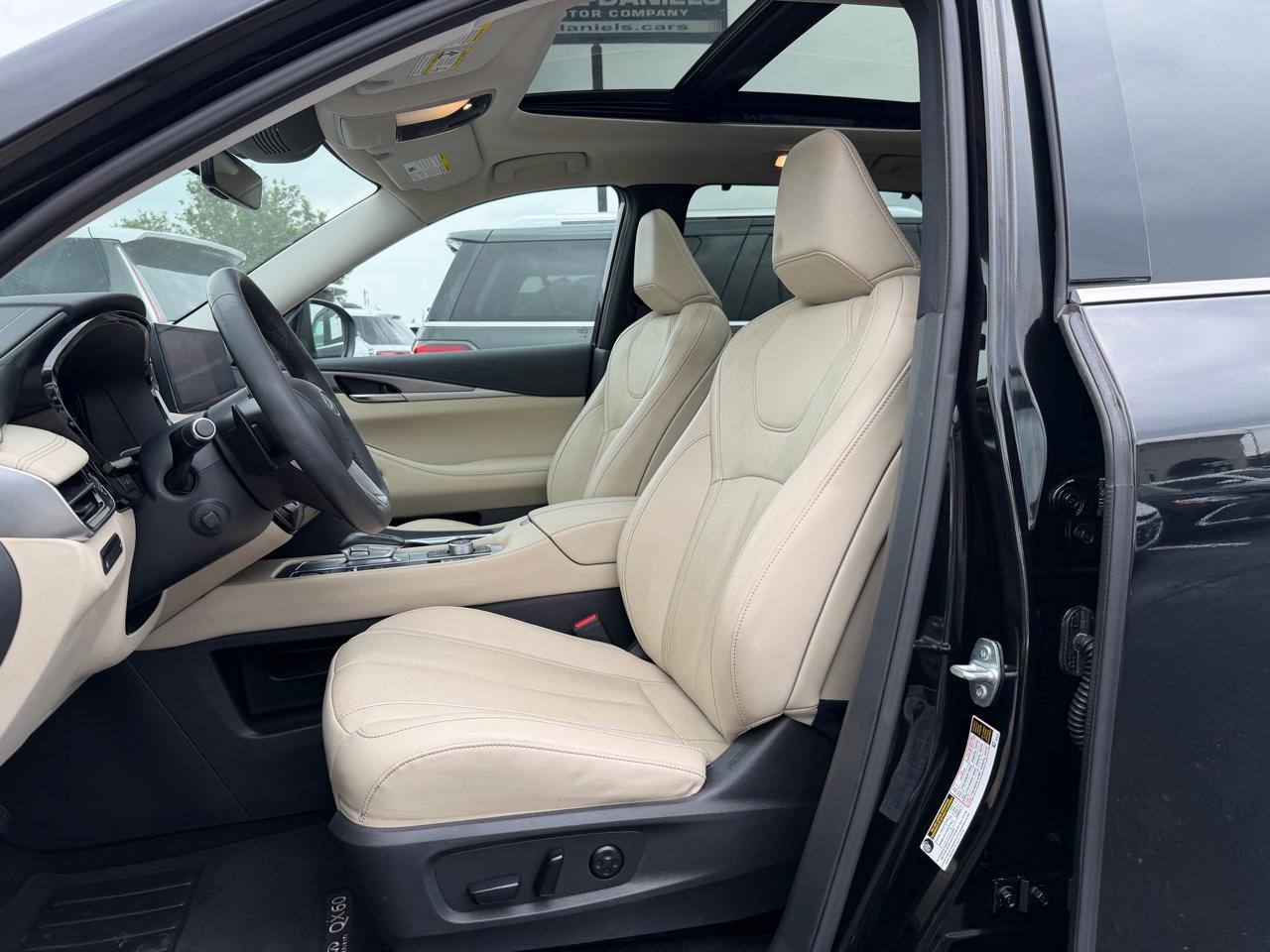 Infiniti QX60 Luxe 2023