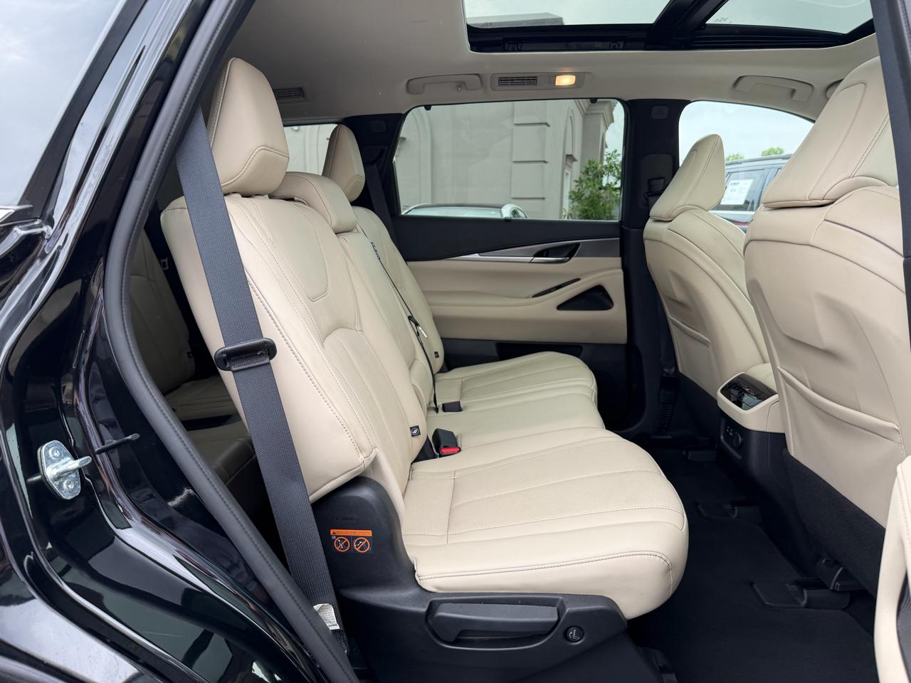 Infiniti QX60 Luxe 2023