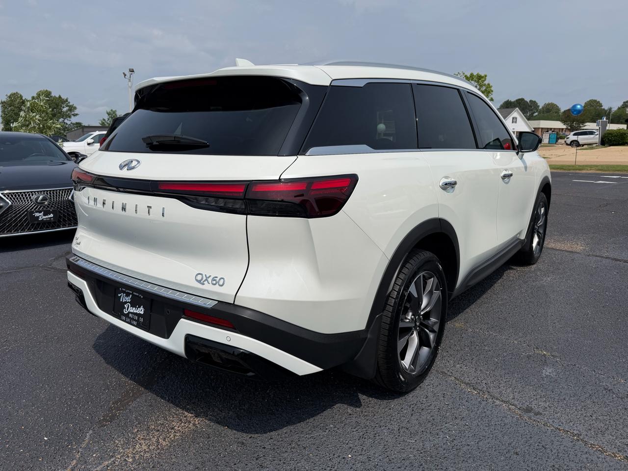 Infiniti QX60 Luxe 2023