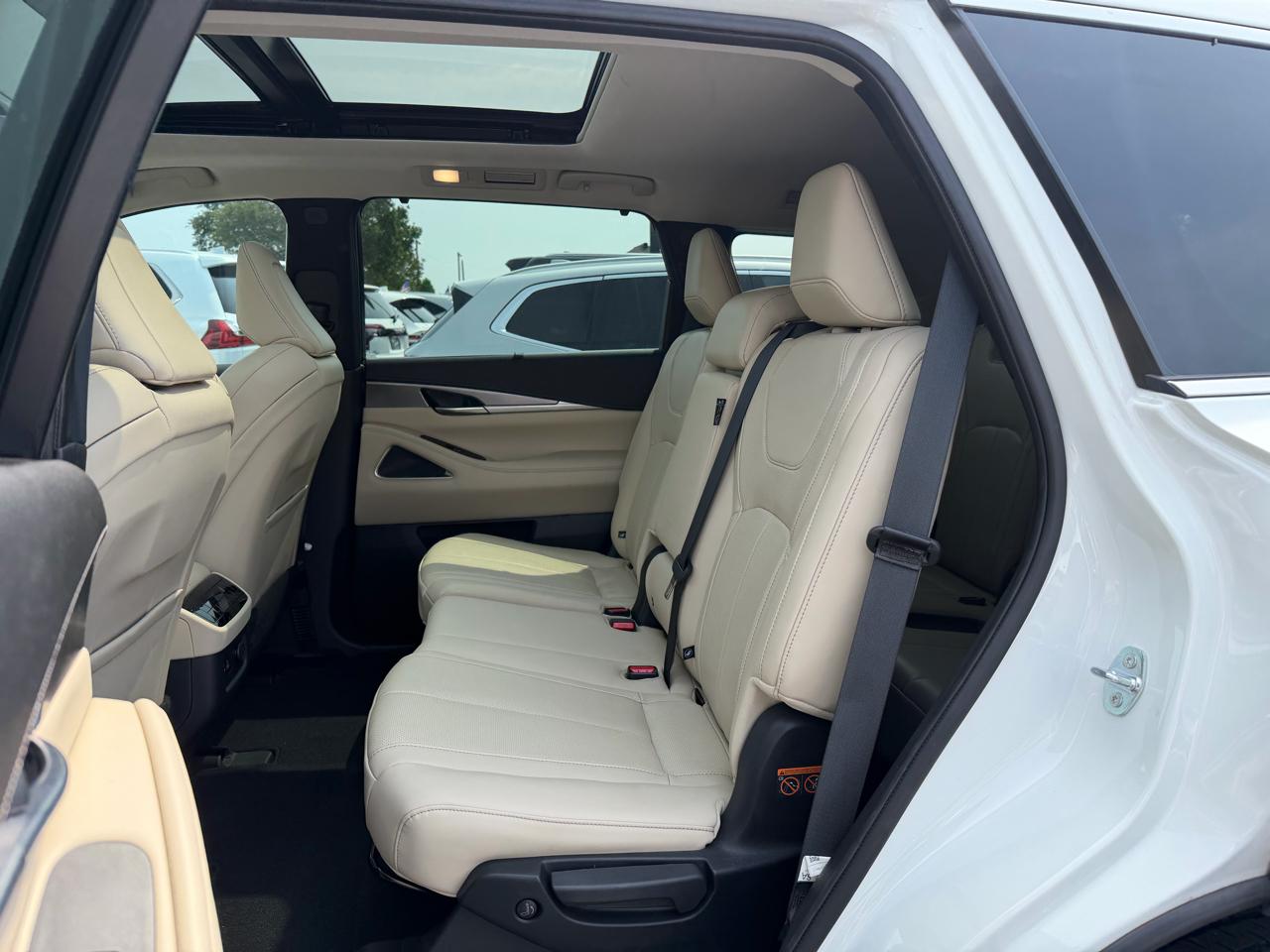 Infiniti QX60 Luxe 2023