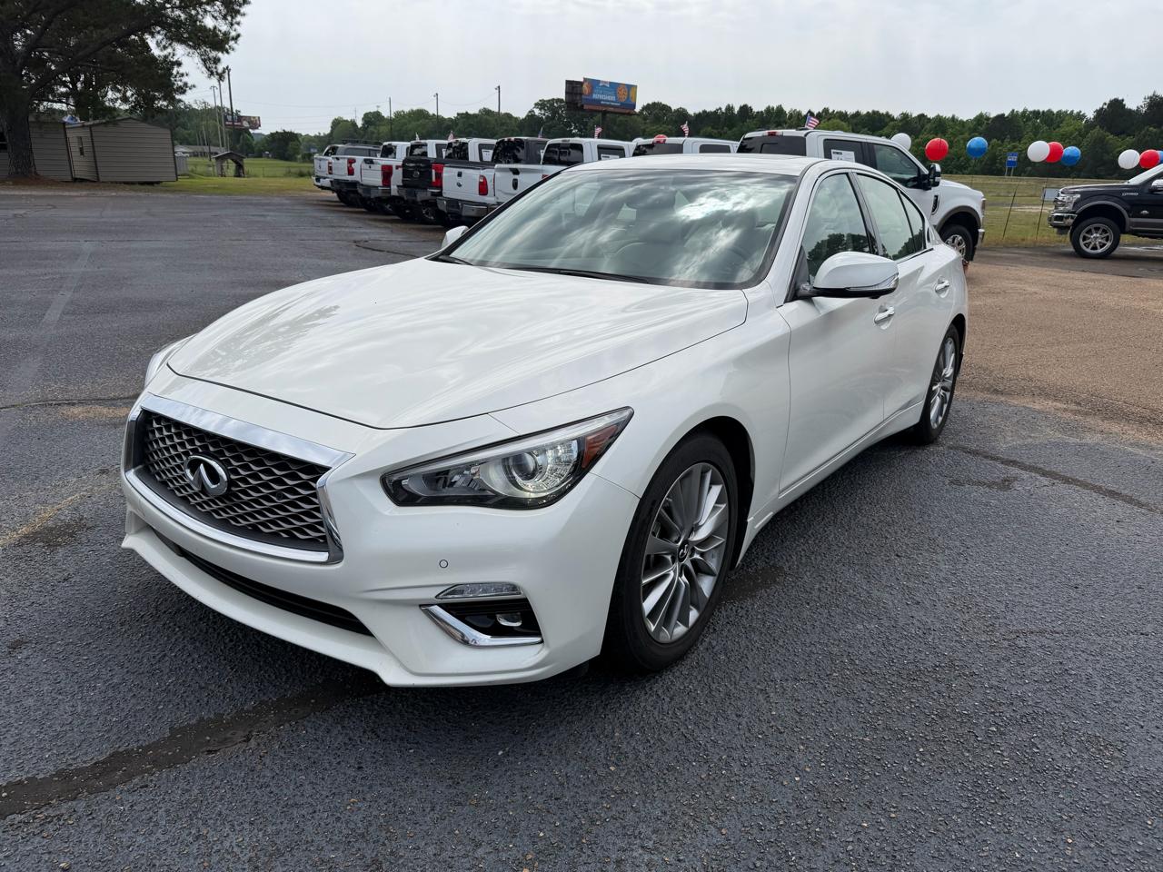 Infiniti Q50 3.0t LUXE 2023