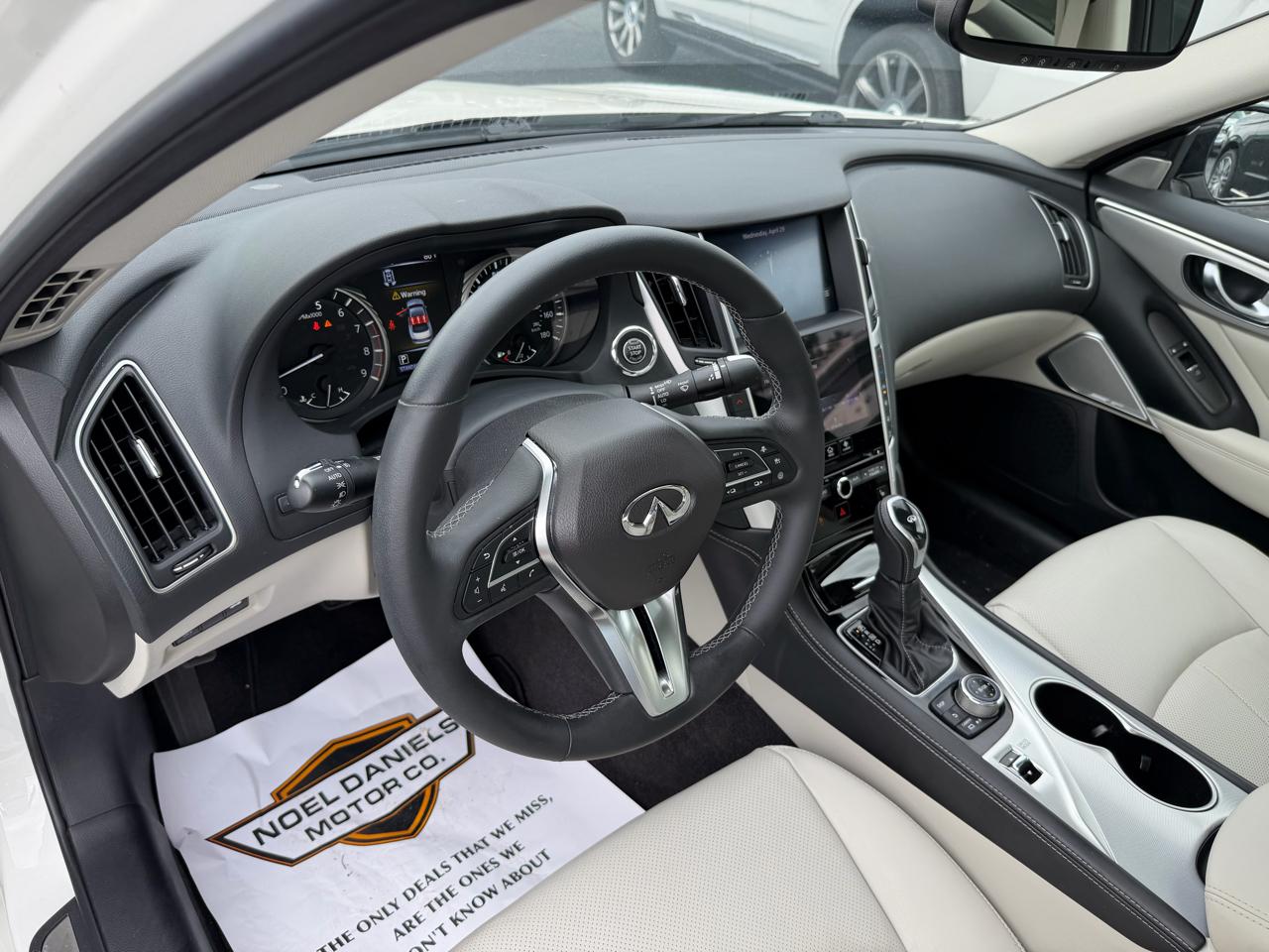 Infiniti Q50 3.0t LUXE 2023