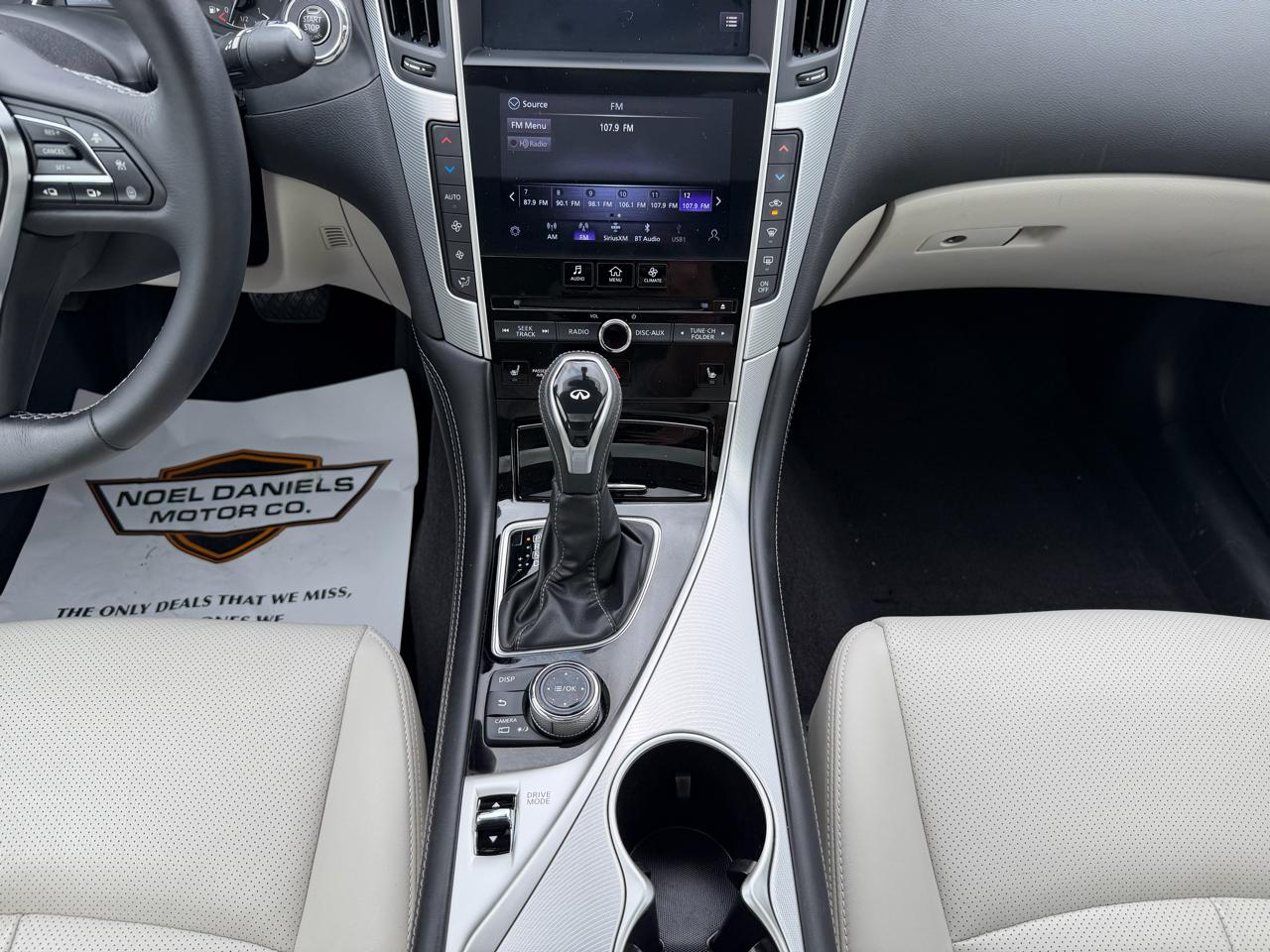 Infiniti Q50 3.0t LUXE 2023