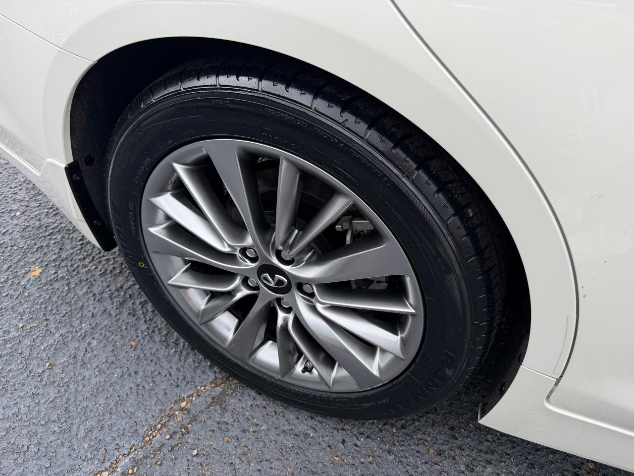 Infiniti Q50 3.0t LUXE 2023