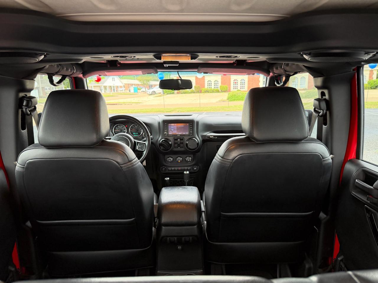 Jeep Wrangler Unlimited Sahara 4WD 2014