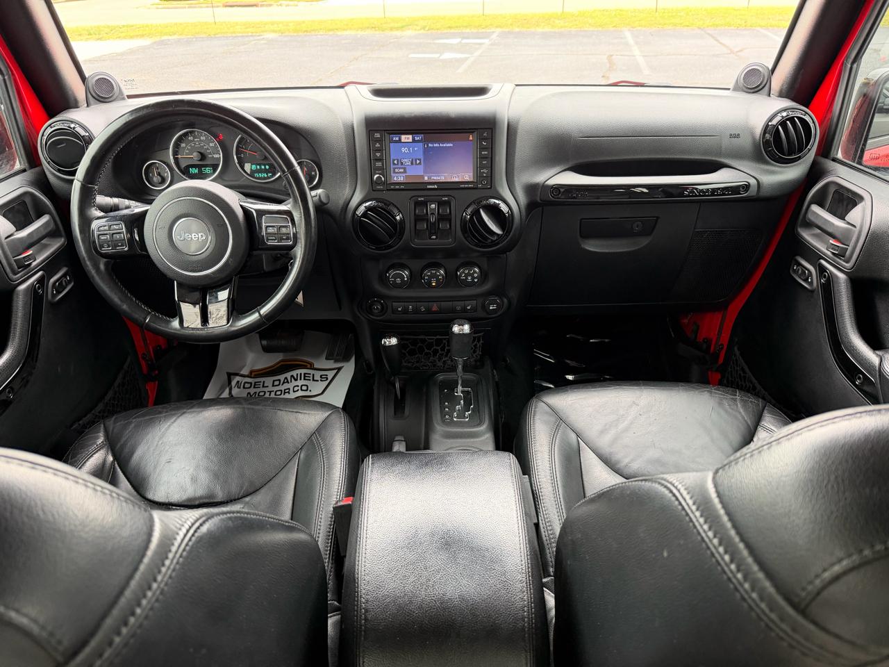 Jeep Wrangler Unlimited Sahara 4WD 2014