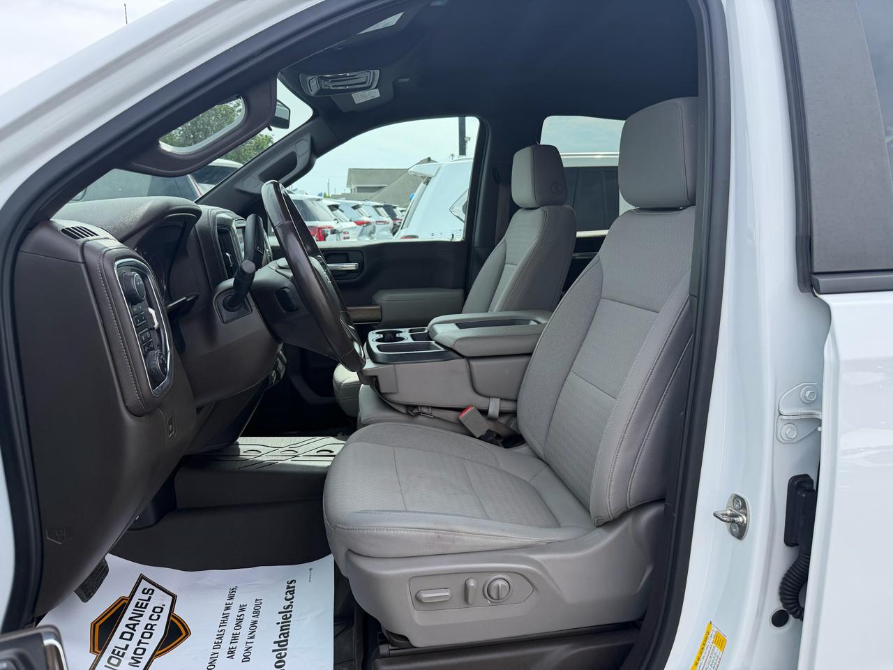 Chevrolet Silverado 1500 RST Crew Cab 4WD 2020