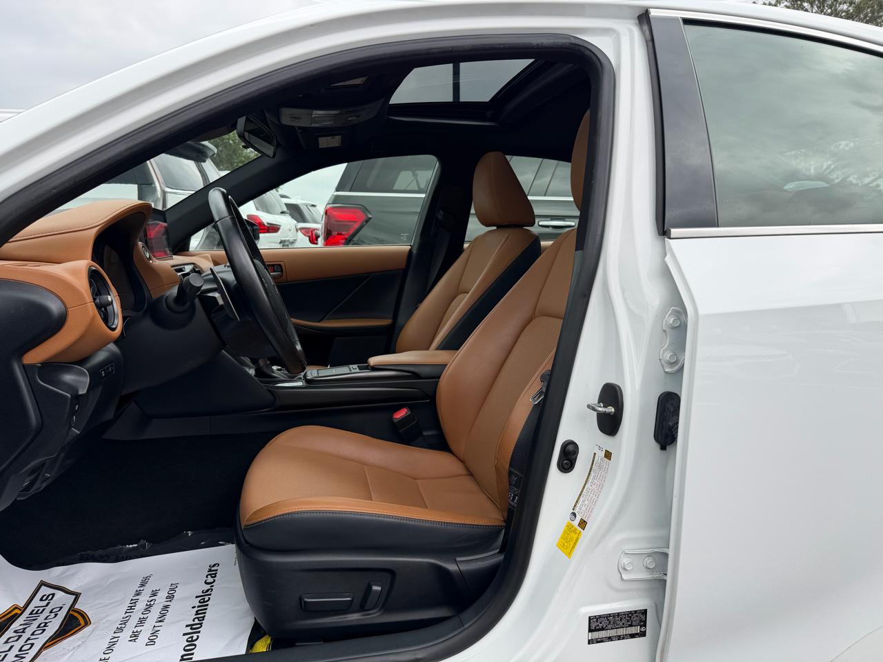 Lexus IS IS 350 F SPORT Design RWD 2024