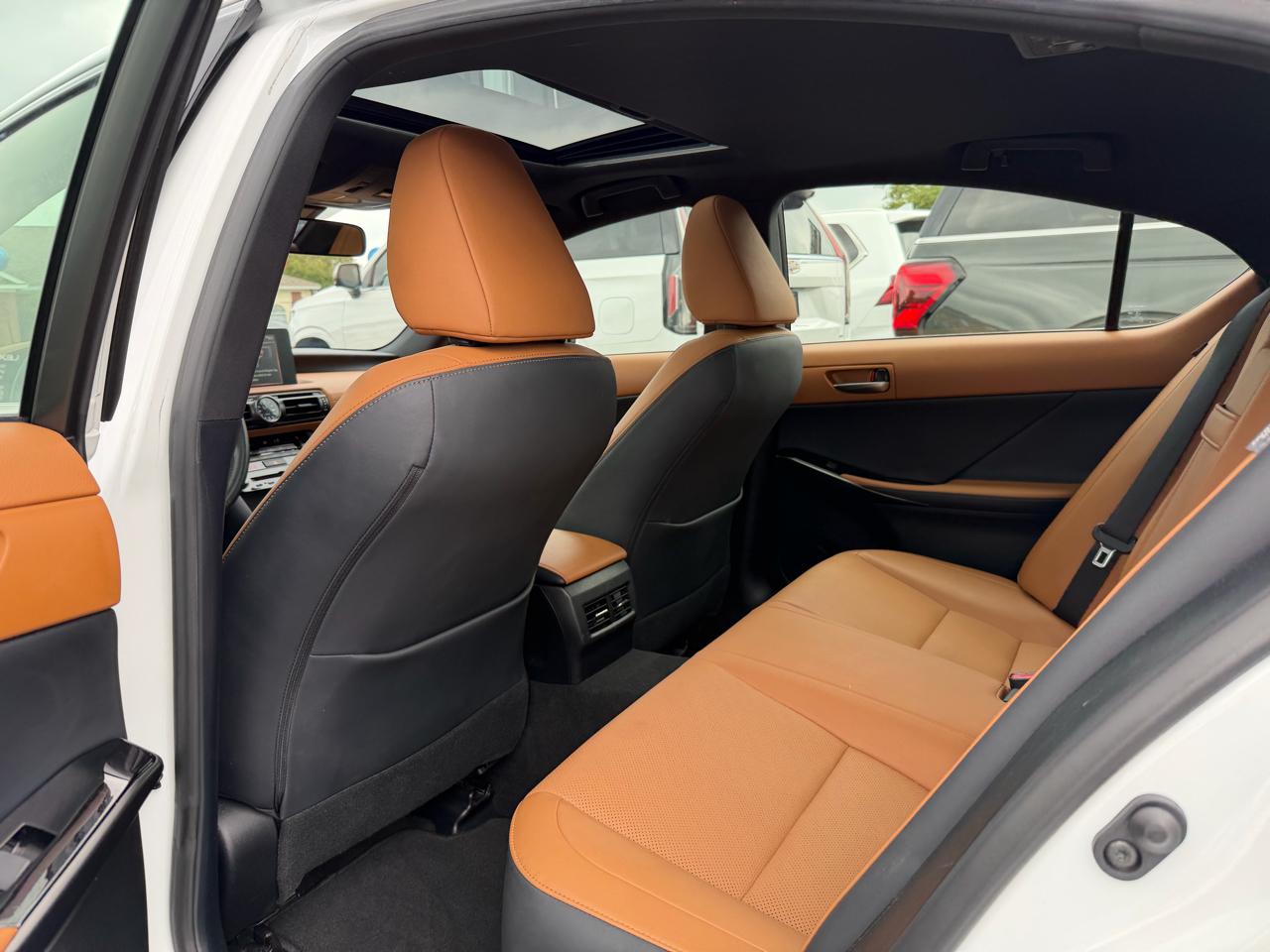 Lexus IS IS 350 F SPORT Design RWD 2024