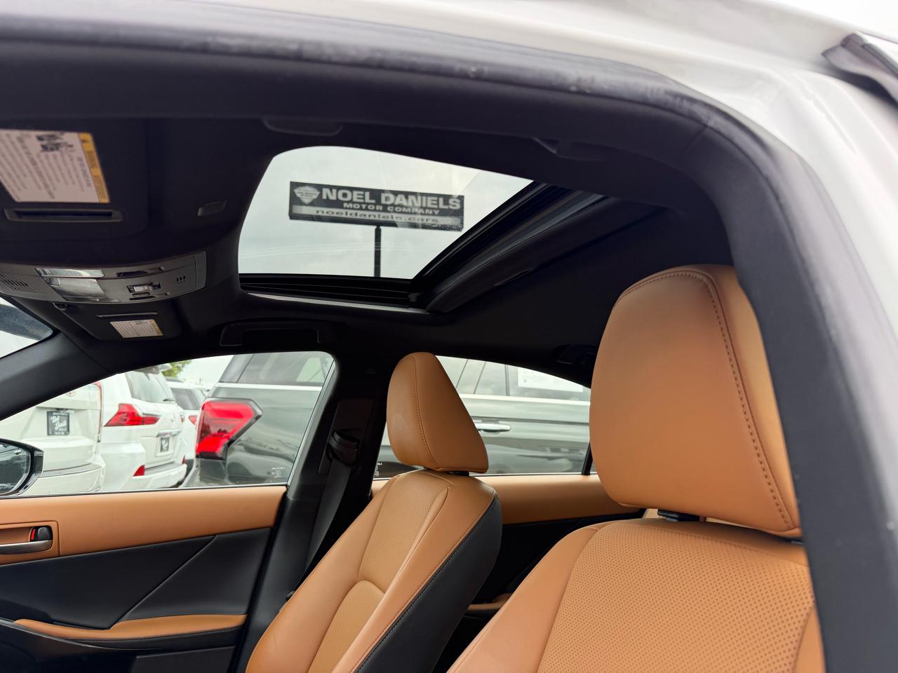 Lexus IS IS 350 F SPORT Design RWD 2024
