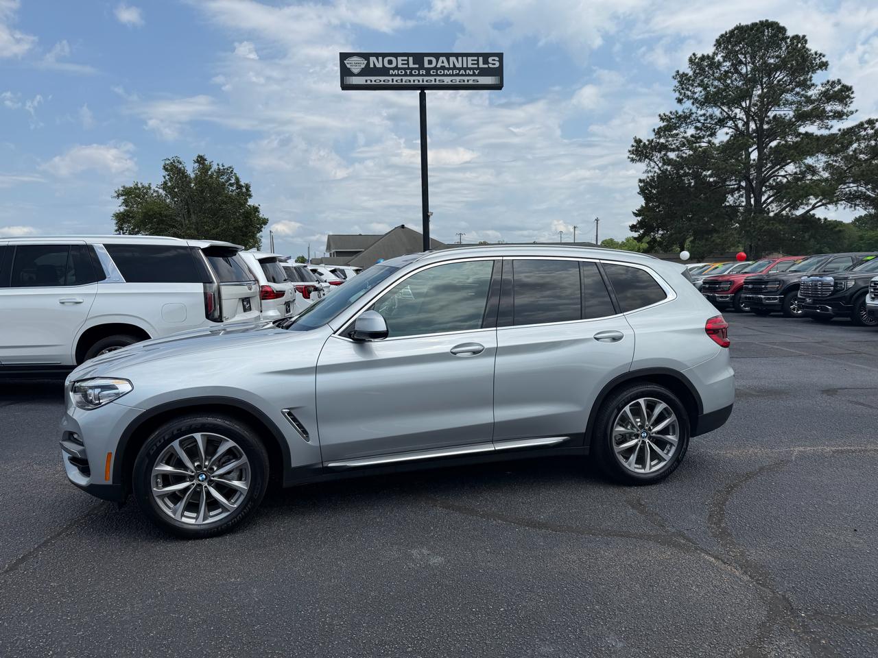2019 BMW X3 sDrive30i's photo