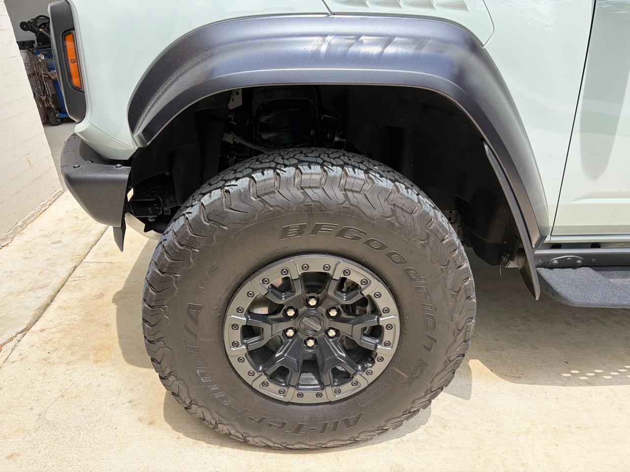 Ford Bronco Raptor 2023