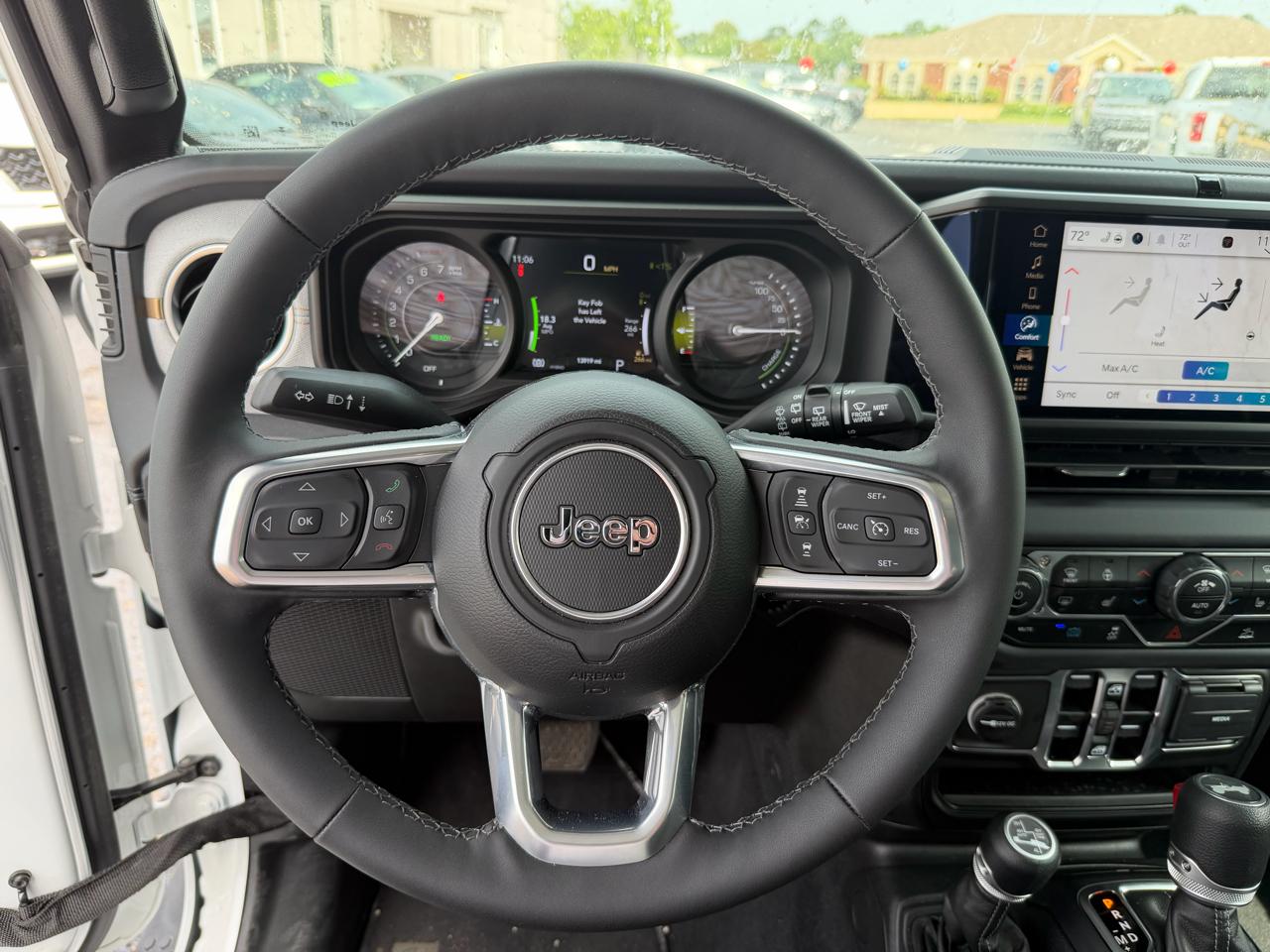 Jeep Wrangler 4xe Sahara 2025