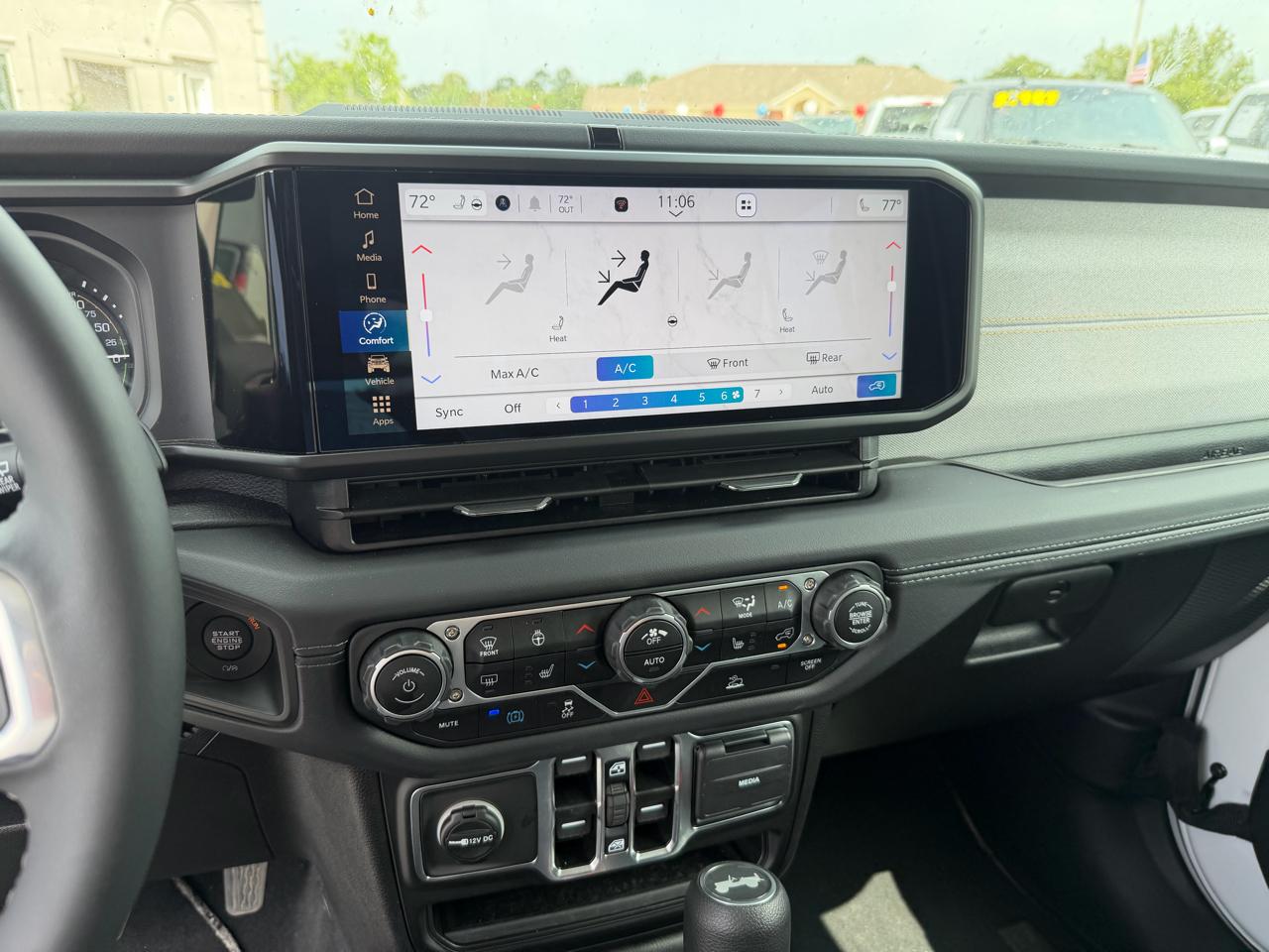 Jeep Wrangler 4xe Sahara 2025