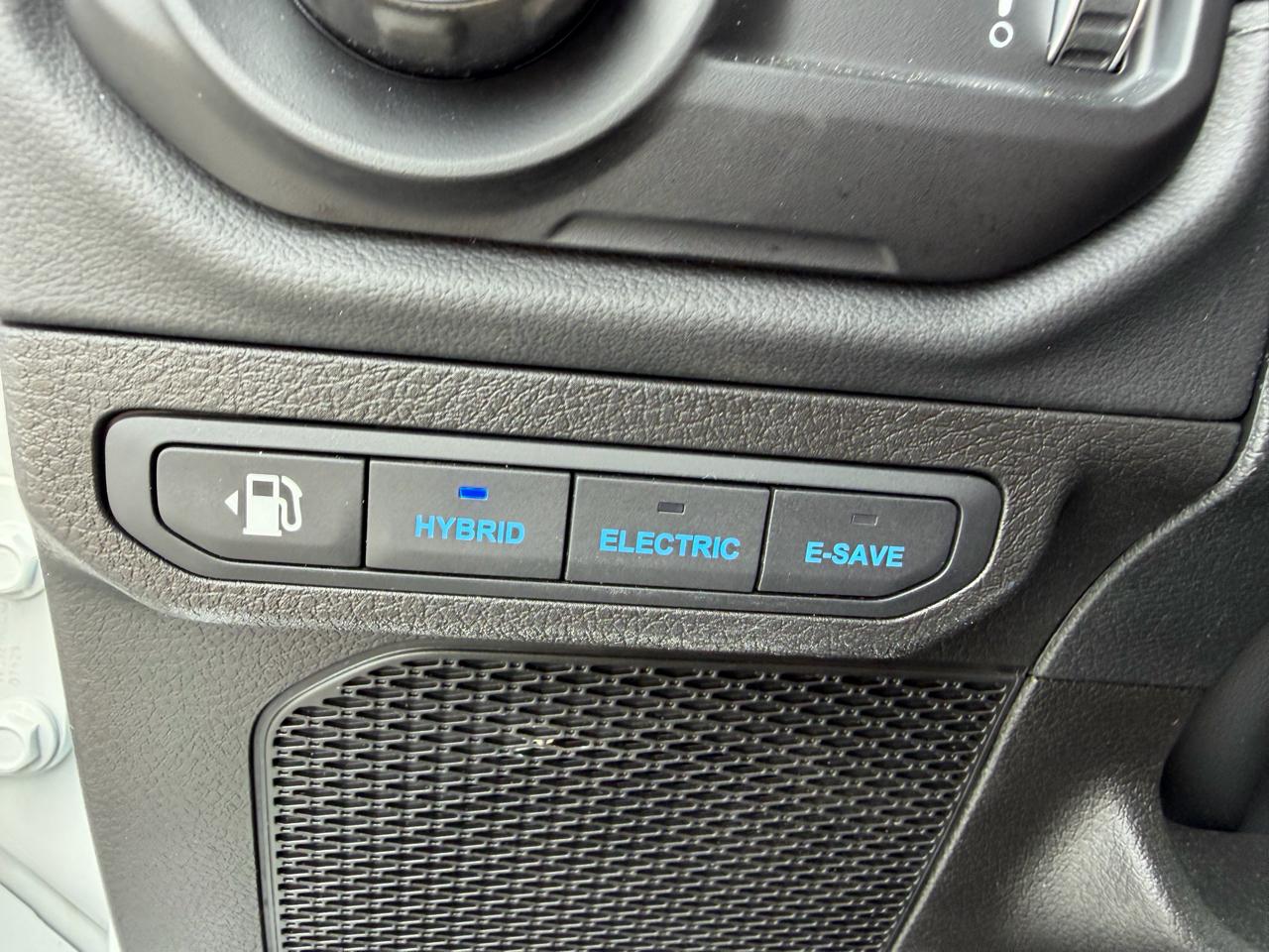 Jeep Wrangler 4xe Sahara 2025