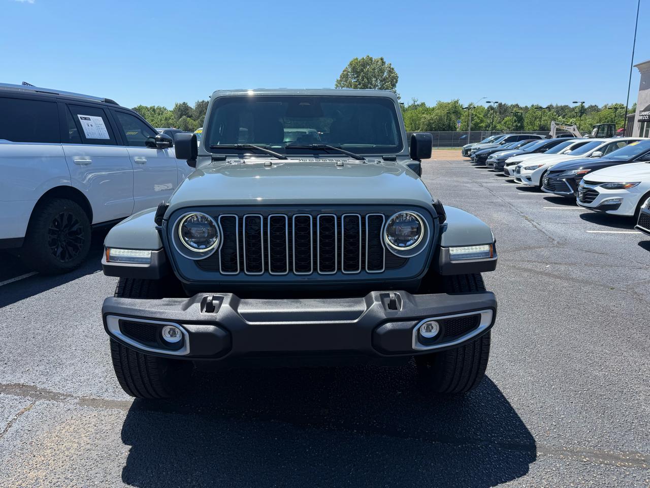 Jeep Wrangler 4xe Sahara 2025