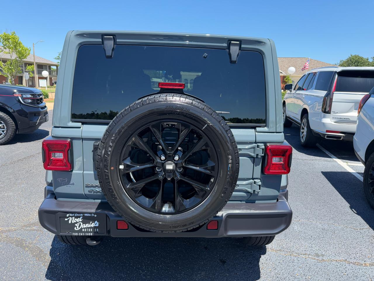 Jeep Wrangler 4xe Sahara 2025