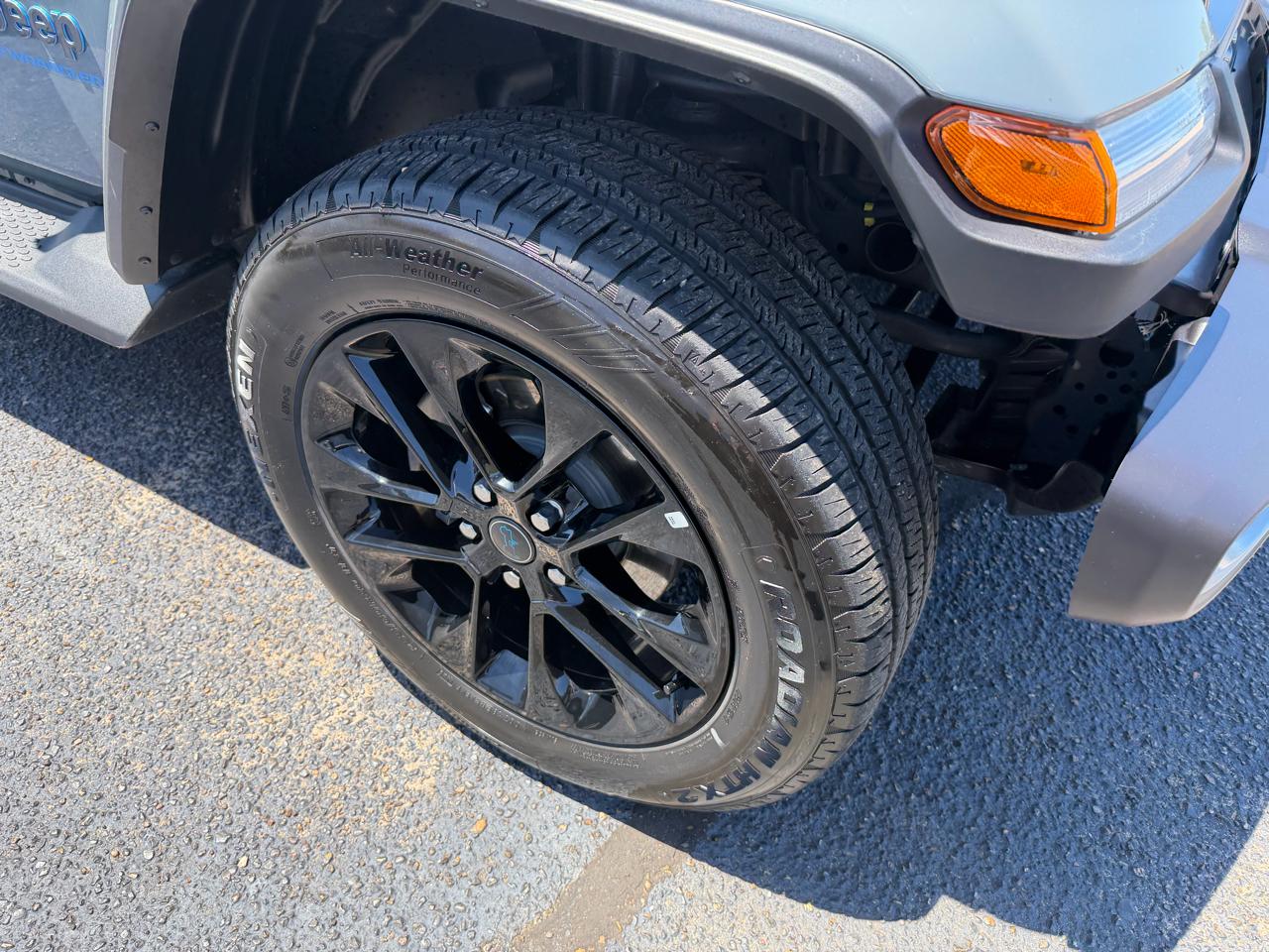 Jeep Wrangler 4xe Sahara 2025
