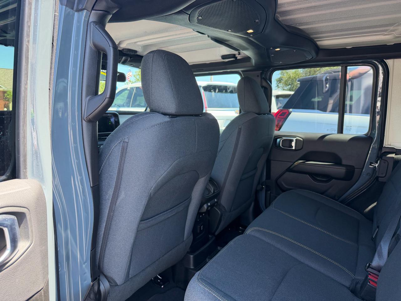 Jeep Wrangler 4xe Sahara 2025